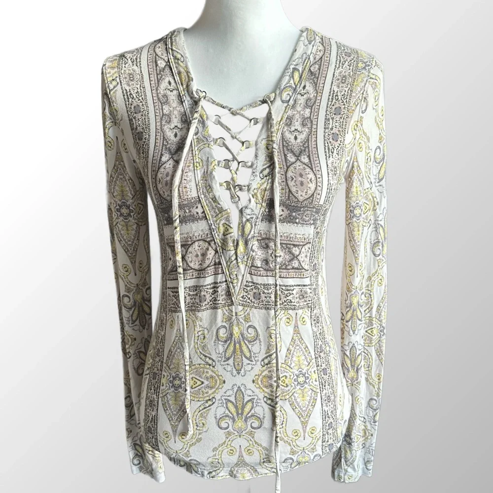 Free People Aloha Mai Tai Ivory and Gray Lace‎ Up Long Sleeve top Size Medium
